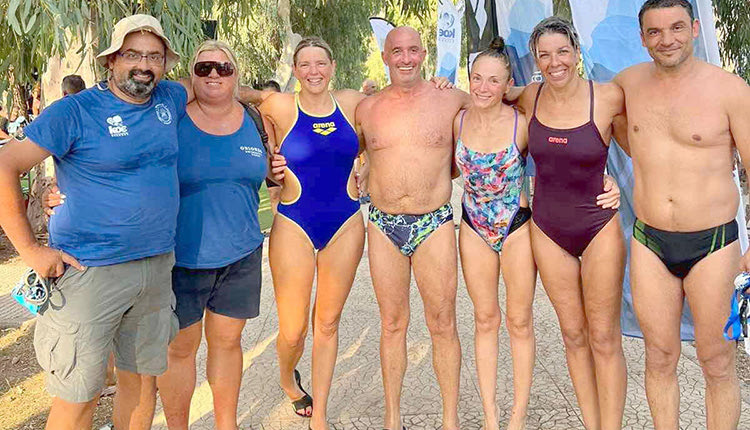 Οι Masters του Ωρίωνα με την προπονήτριά τους κ. Μπακούση