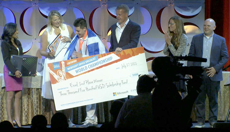 Ο Νικόλας Ραπάνης, από το 4ο Λύκειο Ηρακλείου, κατέκτησε την 2η θέση στον κόσμο στην κατηγορία excel