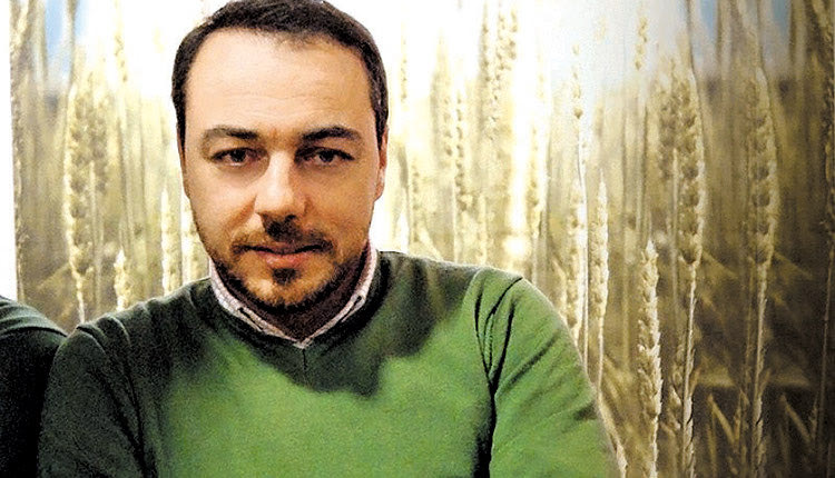 Την υποψηφιότητα Ανδρουλάκη στηρίζει ο Φραγκίσκος Παρασύρης