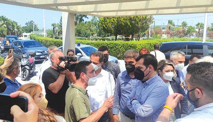 Από την υποδοχή του υπουργού Υγείας στο ΠαΓΝΗ