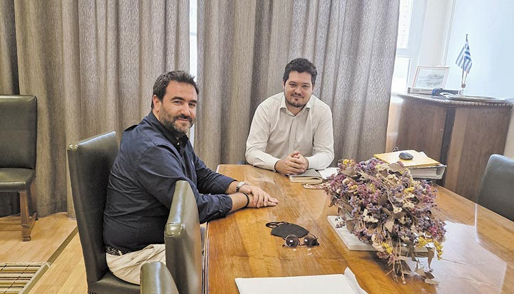 Με τον γενικό γραμματέα Εμπορίου και Προστασίας του Καταναλωτή Σωτήρη Αναγνωστόπουλο ο Γιώργος Σισαμάκης