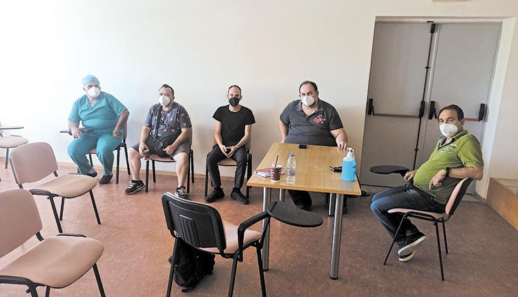 Συνάντηση ΚΚΕ με εργαζόμενους στο νοσοκομείο Αγ. Νικολάου