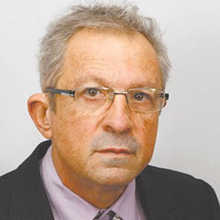Ο καθηγητής Ιωσήφ Σηφάκη