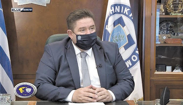 επίτιμος αρχηγός της ΕΛΑΣ Μιχάλης Καραμαλάκης
