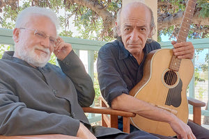 Ο μουσικός Αχιλλέας Περσίδης θα προσθέσει τον ήχο του στα έργα του Jose Luis Castano