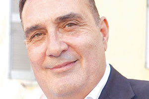 Παραμένει στο… αρχείο!