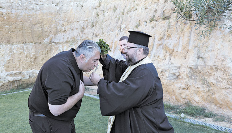   “Παρών” και ο Μπούσης