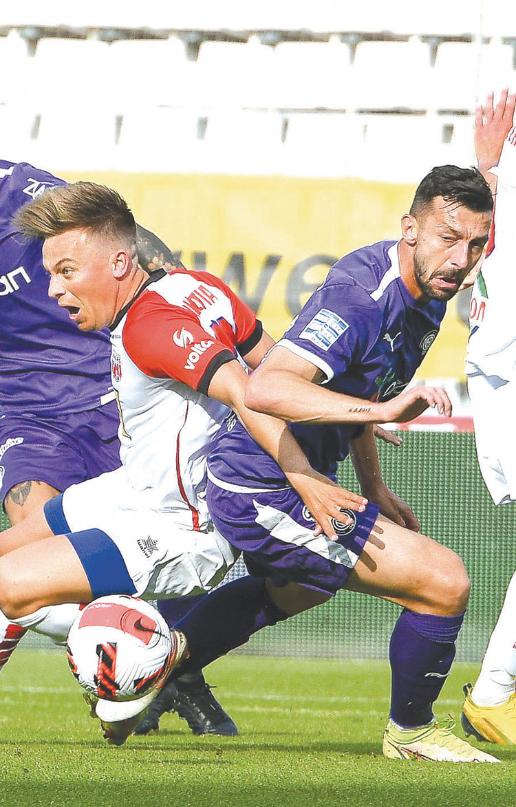 Μέσα ο Ντίκο, έξω ο  Φαν Ντάινεν στον ΟΦΗ