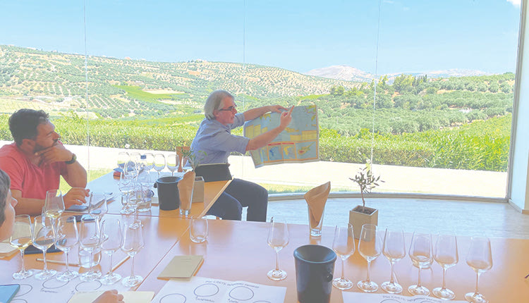 Επισκέφθηκαν αμπελώνες από την Κίσσαμο μέχρι το Βάι