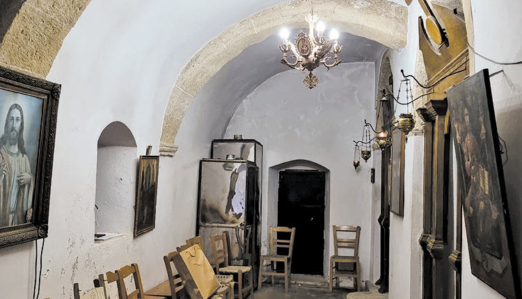 Εκεί, στην κορφή του Γιούχτα, κάθε χρόνο, στις 6 του Αυγούστου…