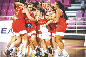 Δύο νίκες πανηγύρισε η Ισπανία