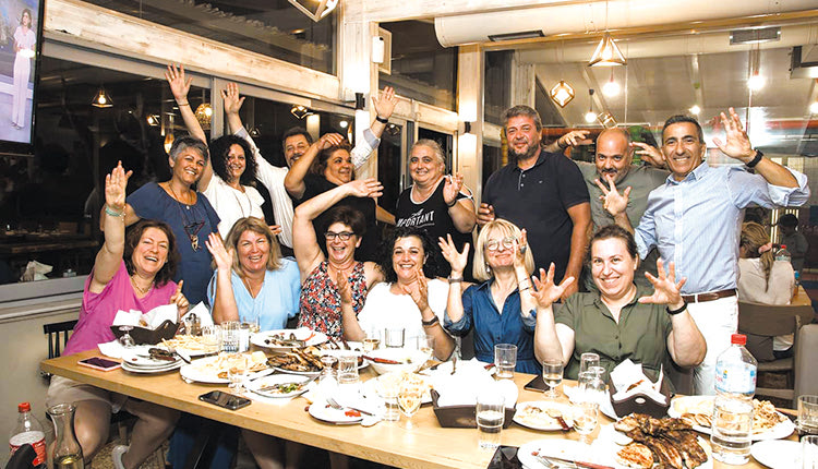 Η τάξη του ‘72 -’73 των Δαφνών συναντήθηκε μετά από μισό αιώνα