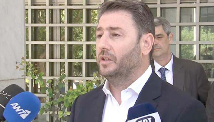 Επιμένει ο Νίκος Ανδρουλάκης: «Γιατί ήμουν υπό παρακολούθηση;»