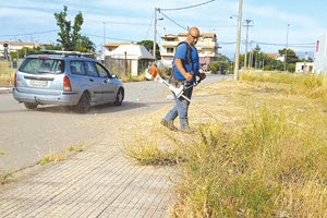 Πολλά οικόπεδα με ξερόχορτα εντός του Ηρακλείου