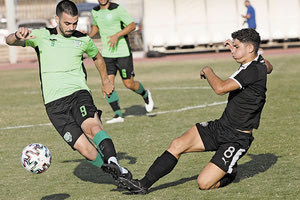 Στιγμιότυπο από το φιλικό του Γιούχτα με την Κ-19 του ΟΦΗ