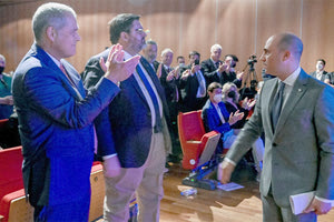 Η… εκδίωξη Μπογδάνου