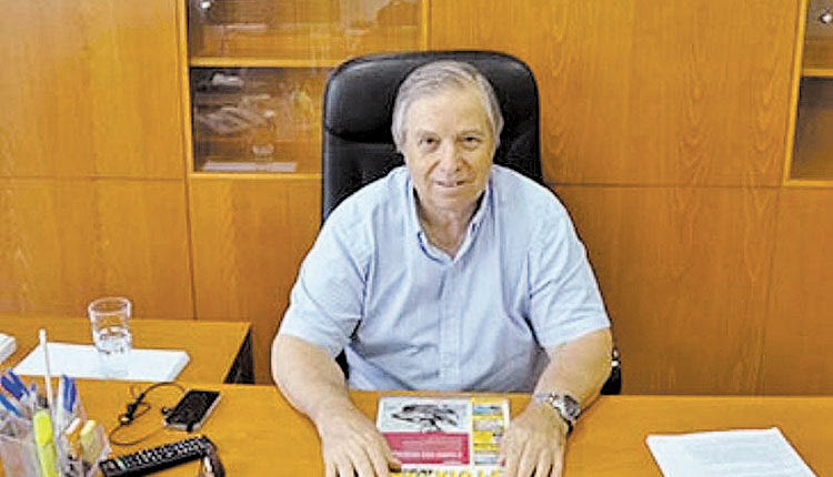 ΩΤο στέλεχος του ΣΑΤΕ κ. Ζαχαρίας Αθουσάκης 