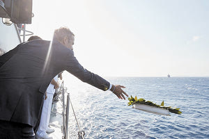 Ανήμερα της Παναγίας ο Έλληνας πρωθυπουργός βρέθηκε στην Τήνο για τον εορτασμό του Δεκαπενταύγουστου.