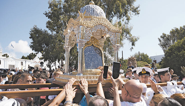 ΕΚΔΗΛΩΣΕΙΣ ΜΕ ΛΑΜΠΡΟΤΗΤΑ ΣΕ ΟΛΗ ΤΗ ΧΩΡΑ Η Ορθοδοξία γιόρτασε την Παναγία