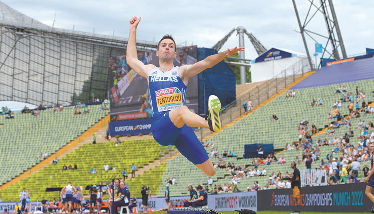“Πέταξε” στα 8.52 μ. ο Μίλτος Τεντόγλου και αναδείχθηκε για δεύτερη φορά πρωταθλητής Ευρώπης
