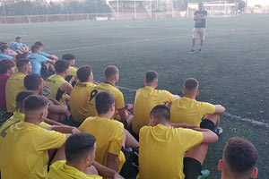 Από την ομιλία του κ. Λαμπράκη στους νεαρούς ποδοσφαιριστές