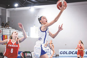 Η Γιαπιτζόγλου σε φάση από το ματς της Εθνικής με την Τσεχία