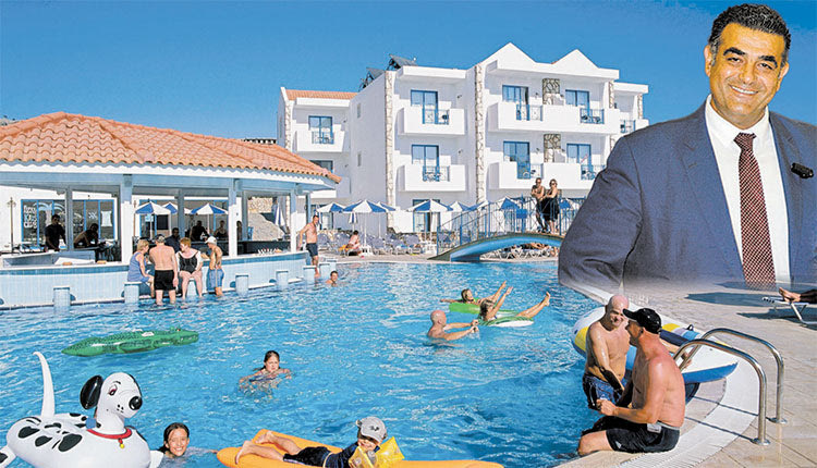 ο Δημήτρης Κουμπαράκης