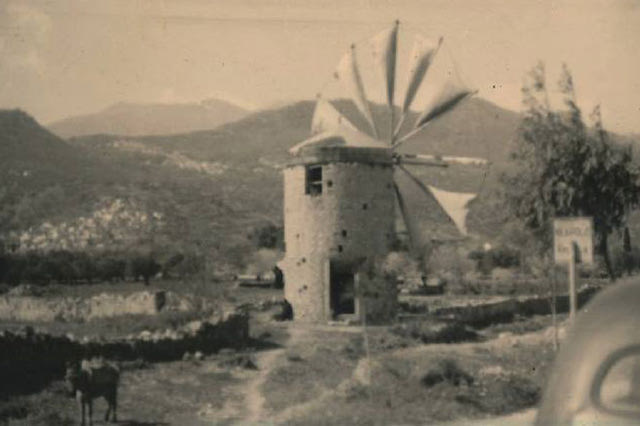 ΦΩΤΟΗΜΕΡΑΣ: Ο δρόμος προς τη Νεάπολη το 1943. Σε φωτογραφία που τράβηξε κάποιος Γερμανός.