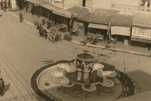 ΦΩΤΟΗΜΕΡΑΣ: Μία προπολεμική εικόνα των Λιονταριών στο Ηράκλειο.