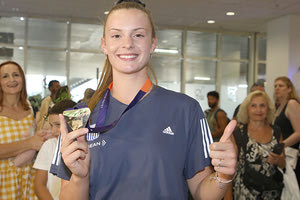 Η Ελίνα Τζένγκο