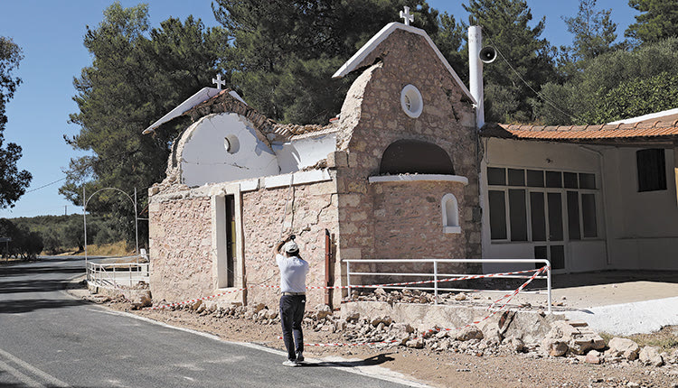 ΣΕΙΣΜΟΠΛΗΚΤΟΙ