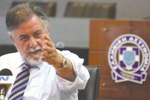 ο Γιάννης Πανούσης