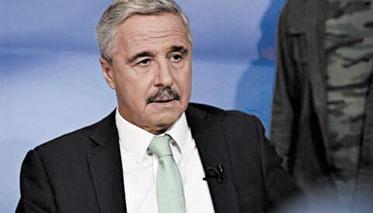 Γιάννης Μανιάτης.