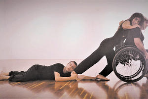 Η  παράσταση χορού: Exodus» σε σύλληψη – χορογραφία Γιώργου Χρηστάκη από το Dagipoli Dance Co