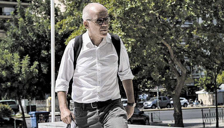 Ο δημοσιογράφος Τάσος Τέλλογλου