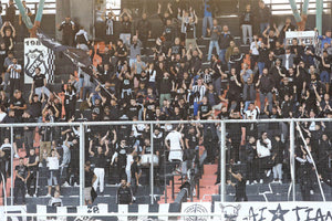 οργανωμένοι φίλαθλοι του ΟΦΗ