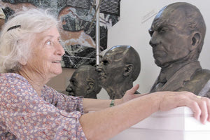 από την επίσκεψη της Ασπασίας Παπαδοπεράκη στο Μουσείο Ν. Καζαντζάκη