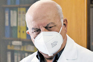 ο καθηγητής της πνευμονολογίας, Νίκος Τζανάκης