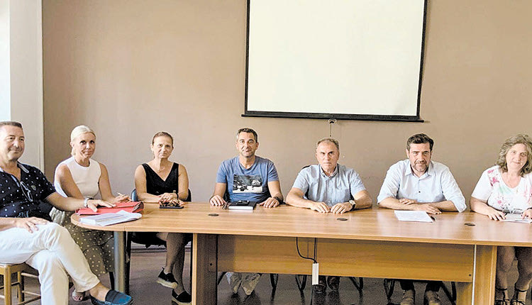 Με τον αντιπεριφερειάρχη, κ. Ιωάννη Ανδρουλάκη, συναντήθηκε ο δήμαρχος Ιεράπετρας, κ. Θεοδόσης Καλαντζάκης. 