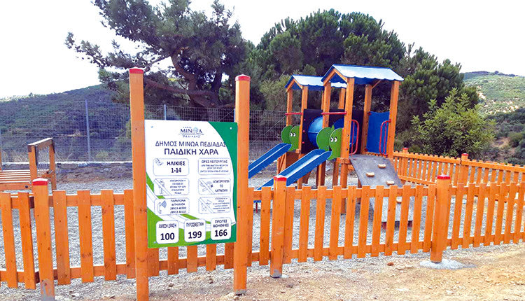 νέα και σύγχρονη παιδική χαρά, στους Ασκούς  του Δήμου Μινώα Πεδιάδας