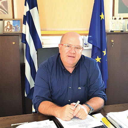 Ο διευθυντής της Πρωτοβάθμιας Εκπαίδευσης Ηρακλείου, κ. Μανώλης Μπελαδάκης