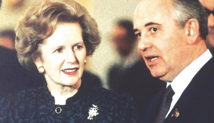 Ο Μ. Γκορμπατσόφ με τη Βρετανίδα πρωθυπουργό, Μάργκαρετ Θάτσερ
