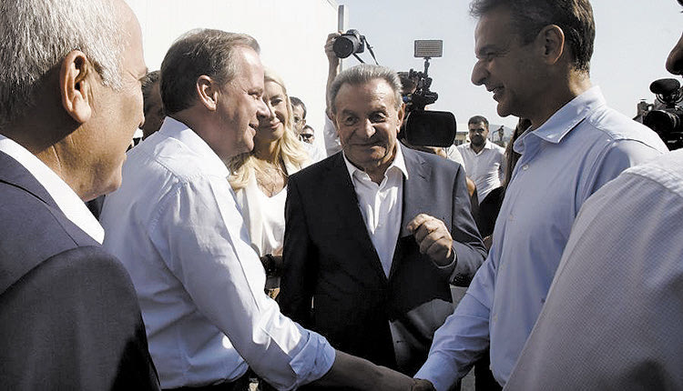 ΠΑΝΕ ΣΕΡΡΕΣ ΚΑΙ ΟΧΙ ΚΡΗΤΗ ΜΗΤΣΟΤΑΚΗΣ ΚΑΡΑΜΑΝΛΗΣ