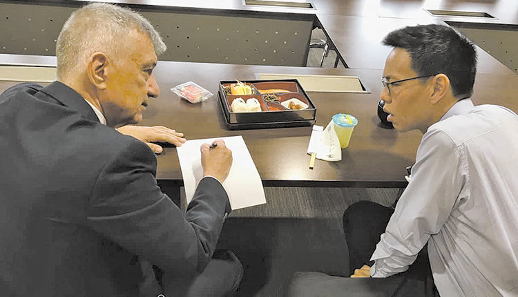 “Χωρίς τις σκληρές προσπάθειες του ιατρικού και νοσηλευτικού προσωπικού δεν θα μπορούσα να πετύχω τίποτα”