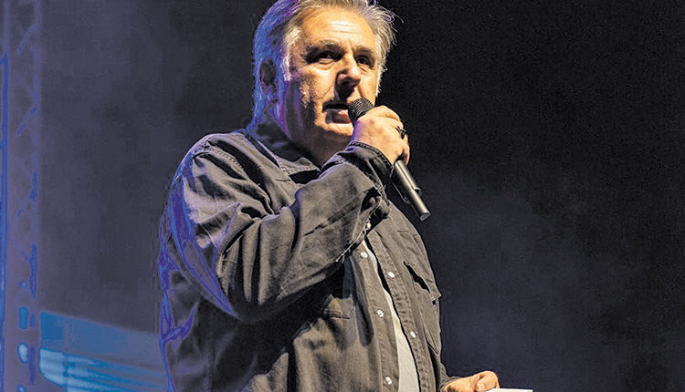 Με τη συναυλία «Εν τω μνησθήναι» 1922 - 2022, με τον Ιεροκλή  Μιχαηλίδη, τον Κυριάκο  Καλαϊτζίδη  και το μουσικό σχήμα «Εν Χορδαίς», συνεχίζεται σήμερα στις 9 το βράδυ, στο κηποθέατρο Ν.Καζαντζάκης , το φεστιβάλ του Δήμου Ηρακλείου «Κρήτη, μια Ιστορία, 5+1 Πολιτισμοί».