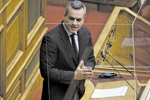 Ο Χάρης Μαμουλάκης