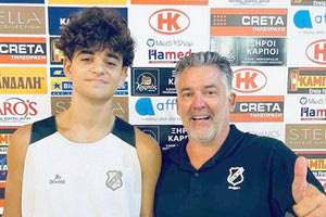 Ο Μαρτίνα με τον παράγοντα του ΟΦΗ κ. Σφακιανάκη