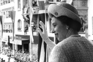 Η Ελισάβετ ανέβηκε στο θρόνο σε ηλικία μόλις 26 ετών! (φωτό από TIME)