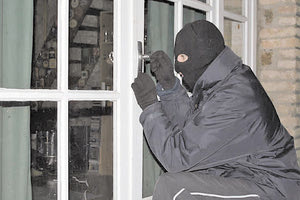 Ένα κατσαβίδι και παρατηρητικότητα των Αρχών οδηγούν τις έρευνες της ΕΛ.ΑΣ.