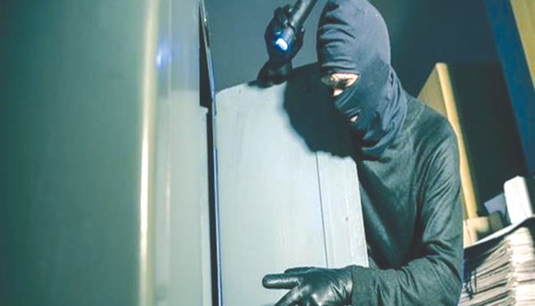 Σε μία περίπτωση εντόπισαν το γεμάτο χρηματοκιβώτιο 